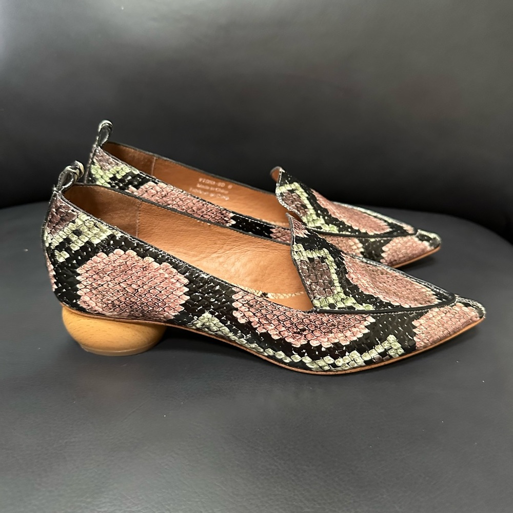1/2PriceSale(was at $89) NWT Jeffrey Campbell Snakeskin Loafer Size 6M